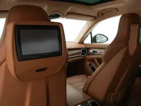 Porsche Panamera thumbnail 25