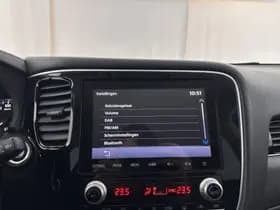 Mitsubishi Outlander thumbnail 16