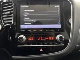 Mitsubishi Outlander thumbnail 17