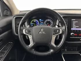 Mitsubishi Outlander thumbnail 20