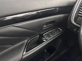 Mitsubishi Outlander thumbnail 23