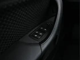 Bmw X1 thumbnail 25