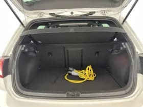 Volkswagen Golf thumbnail 12