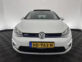 Volkswagen Golf thumbnail 3