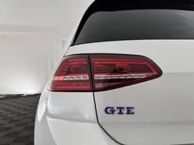 Volkswagen Golf thumbnail 28