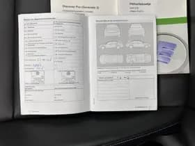 Volkswagen Golf thumbnail 32