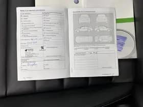 Volkswagen Golf thumbnail 42