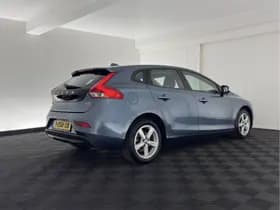 Volvo V40 thumbnail 7