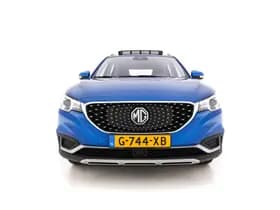 Mg Zs ev thumbnail 3