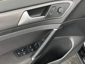 Volkswagen E golf thumbnail 24