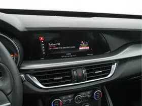 Alfa Romeo Romeo stelvio thumbnail 18