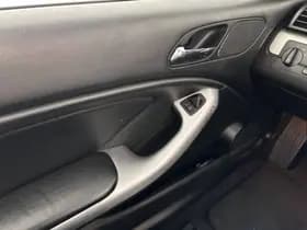 Bmw 3 serie thumbnail 18