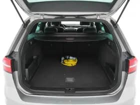 Volkswagen Passat thumbnail 11