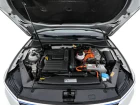 Volkswagen Passat thumbnail 27