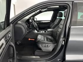 Volkswagen Touareg thumbnail 10