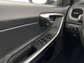 Volvo V60 thumbnail 18