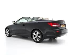 Lexus Is thumbnail 5