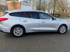 Ford Focus Wagon 1.0 EcoBoost Hybrid Titanium X Business | Winter Pack | Handsfree achterklep thumbnail 4