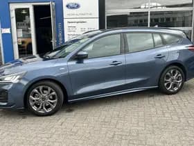 Ford Focus Wagon 1.0 EcoBoost Hybrid ST Line Wagon | Automaat thumbnail 2