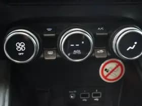 Renault Captur 1.6 ET PH 160 Intens thumbnail 20