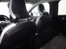 Renault Captur 1.6 ET PH 160 Intens thumbnail 9