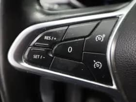 Renault Captur 1.6 ET PH 160 Intens thumbnail 10