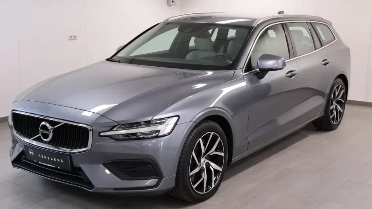 Volvo V60 2.0 T5 Momentum — foto 1