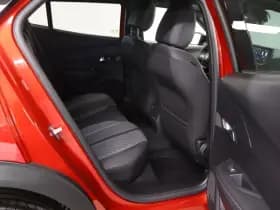 Peugeot 2008 1.2 Hybride 145 Allure | 360 Camera | Luxe thumbnail 13