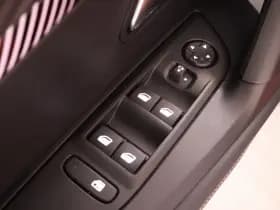 Peugeot 2008 1.2 Hybride 145 Allure | 360 Camera | Luxe thumbnail 15