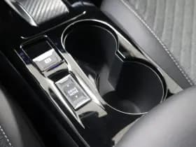 Peugeot 2008 1.2 Hybride 145 Allure | 360 Camera | Luxe thumbnail 33