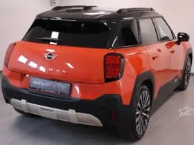 MINI Mini Aceman E Favoured L 42.5 kWh thumbnail 3