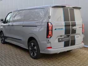 Ford E-Transit Custom 340 L2H1 Sport 64 kWh | 2x Schuifdeur | 19 inch thumbnail 3