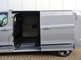 Ford E-Transit Custom 340 L2H1 Sport 64 kWh | 2x Schuifdeur | 19 inch thumbnail 24