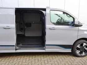Ford E-Transit Custom 340 L2H1 Sport 64 kWh | 2x Schuifdeur | 19 inch thumbnail 27