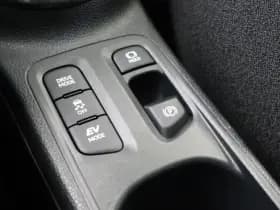 Toyota Aygo X Hybrid 115 GR Sport | MY26 | €1.250 Voordeel thumbnail 31