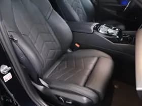 BMW 5 Serie 530e | M-Sport | Pano | 360 camera thumbnail 13