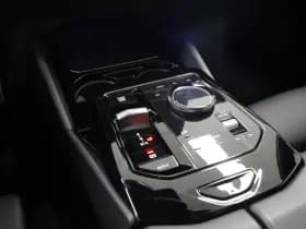 BMW 5 Serie 530e | M-Sport | Pano | 360 camera thumbnail 31