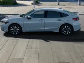 Honda Civic 2 0 e hev elegance thumbnail 6