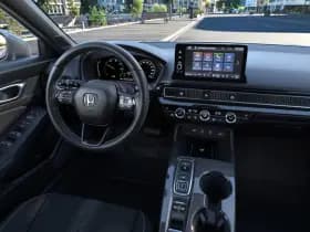 Honda Civic 2 0 e hev elegance thumbnail 7