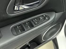 Honda HR-V 1 5 i vtec executive aut thumbnail 24