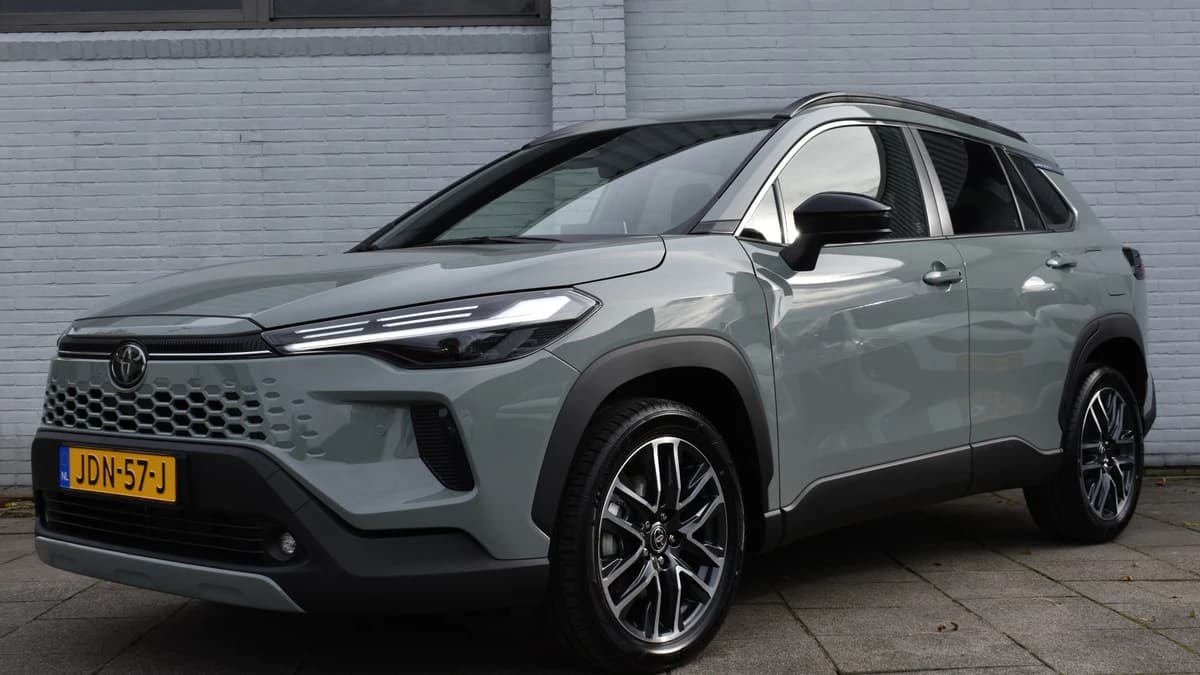 Toyota Corolla Cross Hybrid 140 Dynamic Automaat 140Pk — foto 1