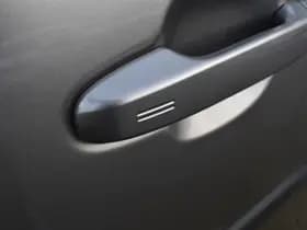 Toyota C-HR 1.8 Hybrid Active Automaat 122Pk thumbnail 2