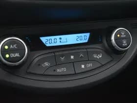 Toyota Yaris 1.5 Hybrid Bi-Tone Automaat 100Pk thumbnail 18