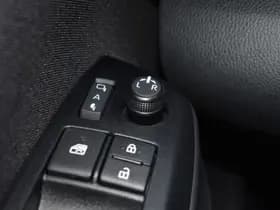 Toyota Yaris Cross 1.5 Hybrid 130 Gr Sport Limited Automaat 130Pk thumbnail 16