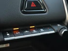 Toyota Urban Cruiser Executive 61 Kwh Automaat 174Pk thumbnail 17