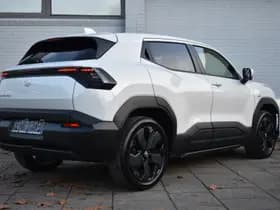 Toyota Urban Cruiser Executive 61 Kwh Automaat 174Pk thumbnail 3