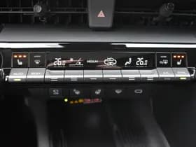 Toyota C-HR 2.0 Plug-In Hybrid 220 Executive Automaat 223Pk thumbnail 18