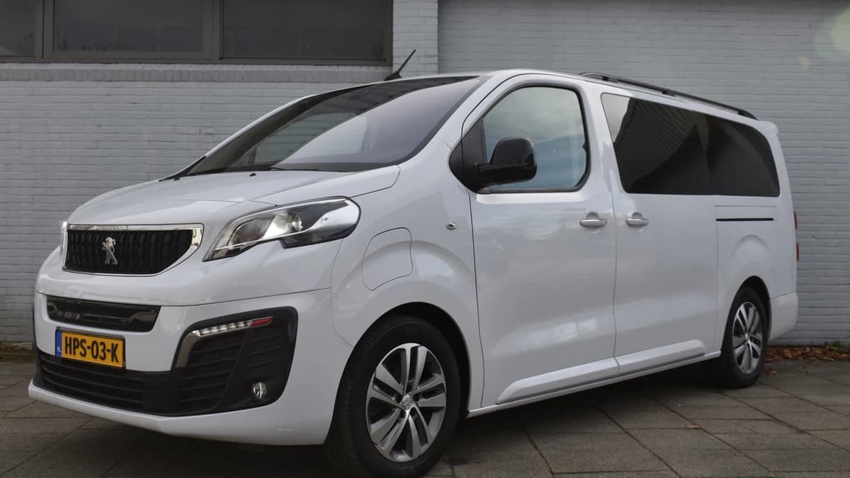 Peugeot E-Traveller 75 Kwh Long — foto 1