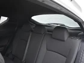 Toyota C-HR 1.8 Hybrid Dynamic Automaat 122Pk thumbnail 13