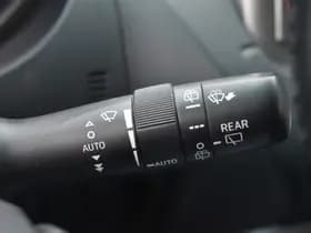 Toyota Land Cruiser 3.0 D-4D-F Executive thumbnail 12